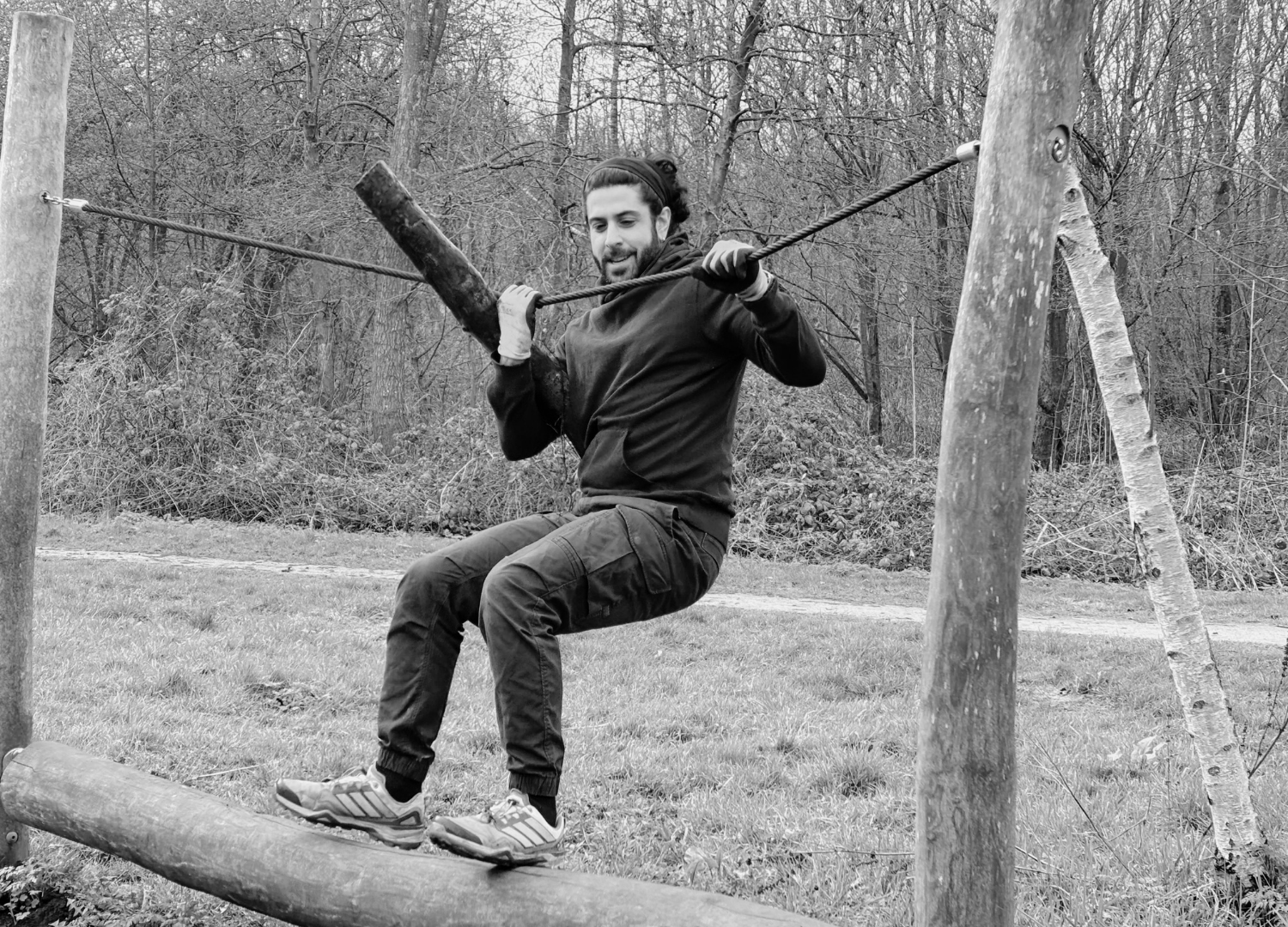 George Chidiac outdoor training on natural equipment, Amsterdam